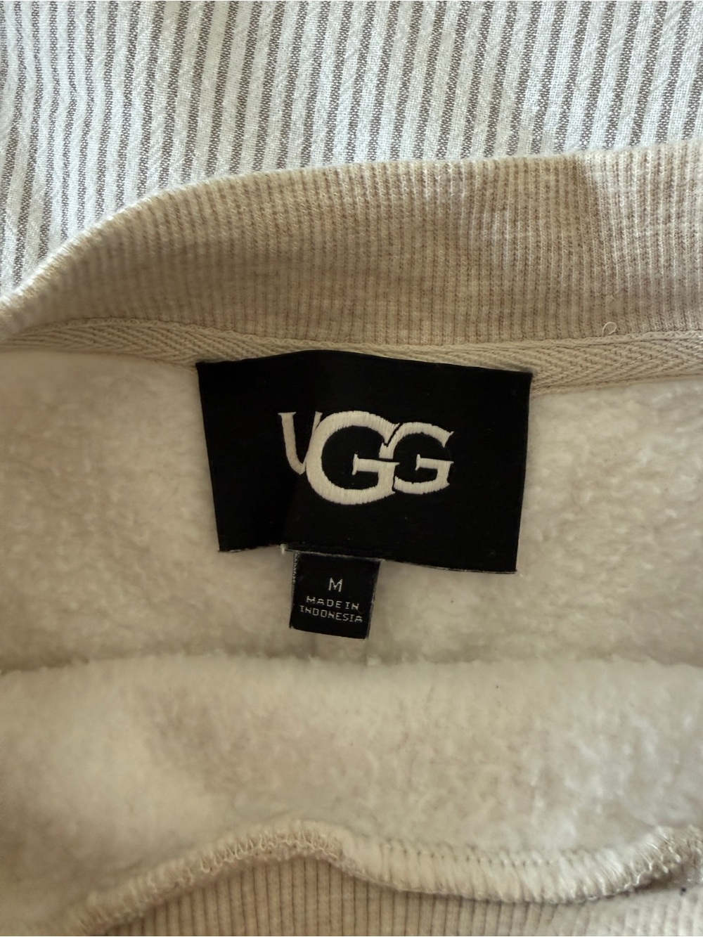 UGG Beige Crewneck Sweatshirt - Picture 3 of 4